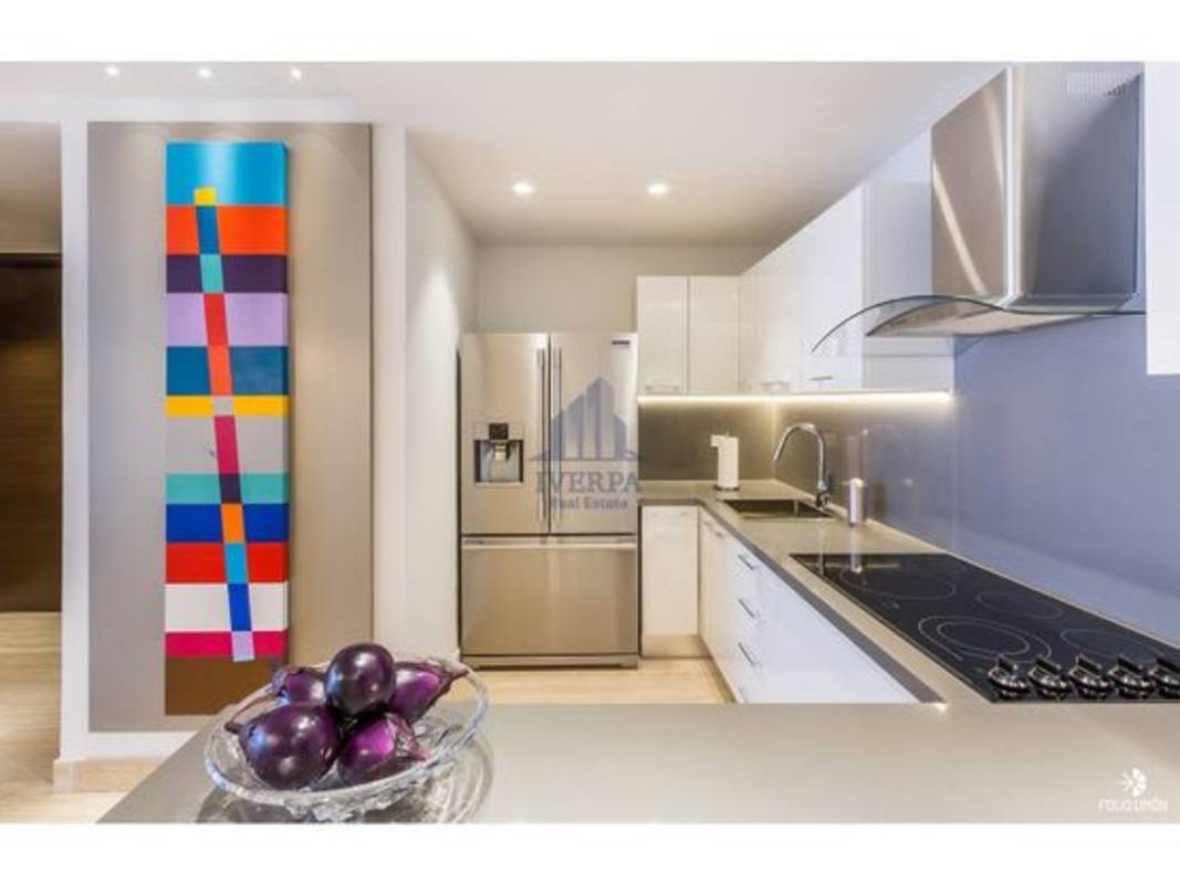 Open dining space with contemporary design in Costa del Este rental Panama