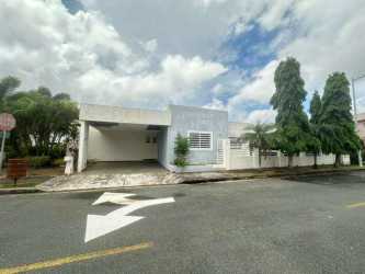 Kitchen with white cabinets, mosaic backsplash in Residencial Las Arboledas La Chorrera Panama