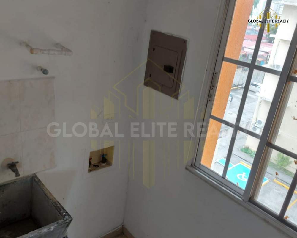 Laundry space with utility sink, hookups and window, Villa Lucre Condominium Panama