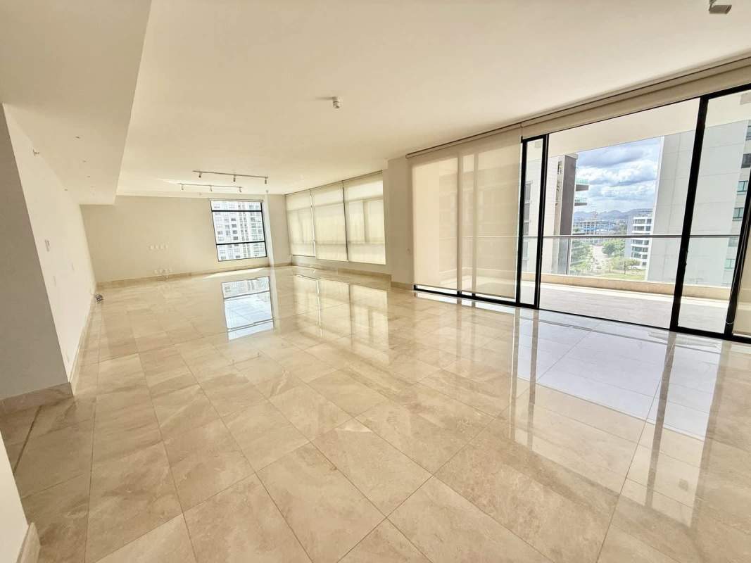 Luxury bedroom with large windows city views marble flooring PH Mansion One Santa María Panama
