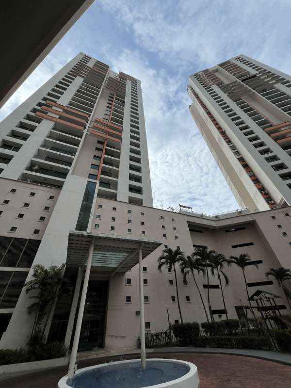 Bright living dining area with tile floors and large windows in PH Pacific Wind Punta Pacifica apartment