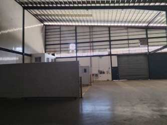 Spacious interior of industrial warehouse with high ceilings in Costa Verde Park Arraiján Panama