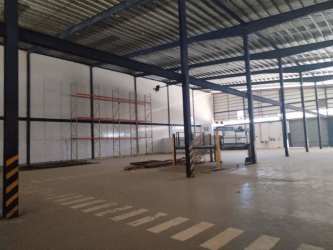 Industrial warehouse with multiple loading docks in Costa Verde Arraiján Panama