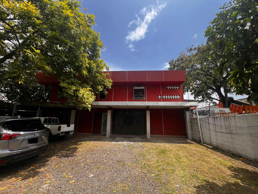 Functional office workspace with window, shelving commercial rental Llano Bonito Panama