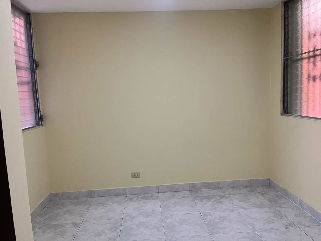 Laundry area inside apartment featuring utility sink and gas line Betania Panama