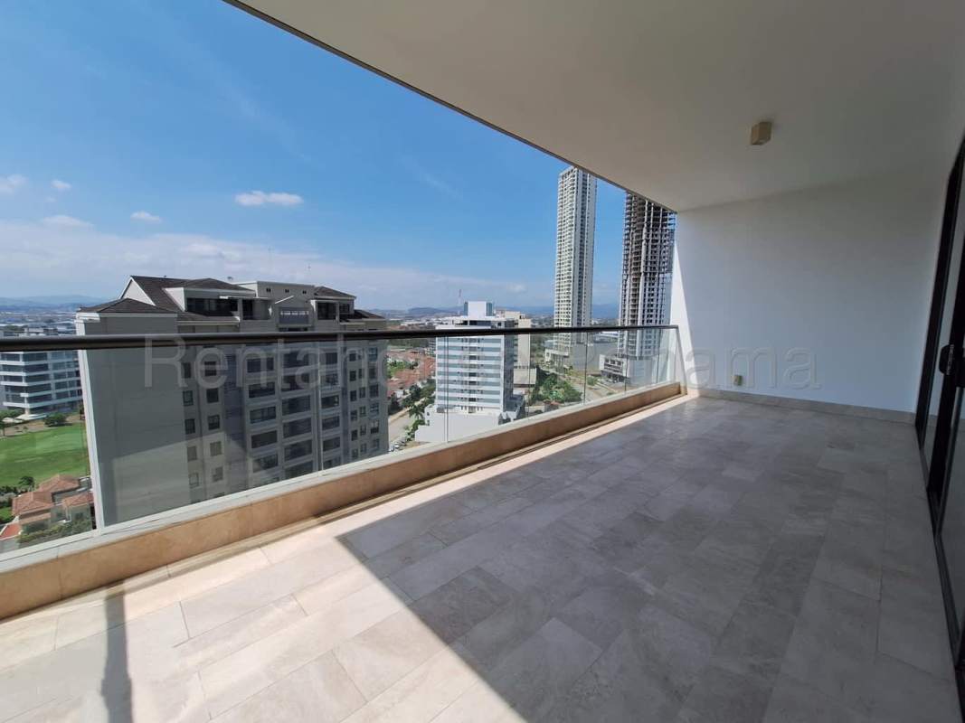 Panoramic terrace with views of golf greens, lake and skyline PH The Lake Santa Maria Panama