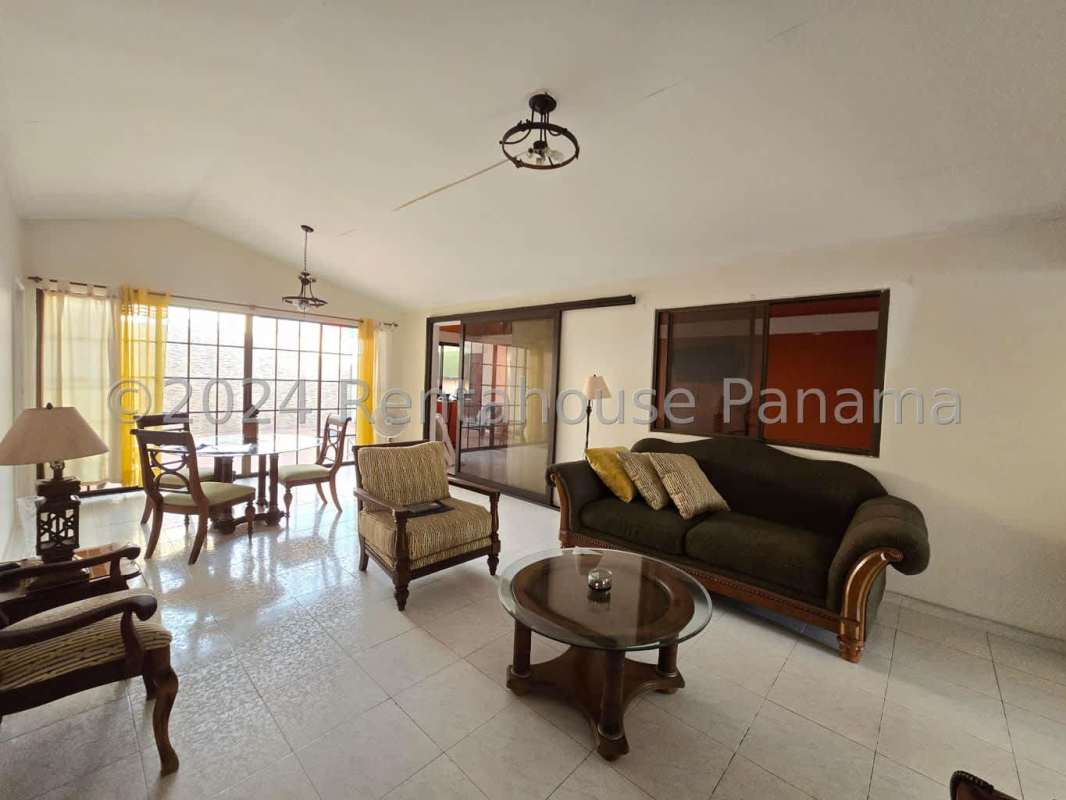 Granite countertop kitchen with gas stove, white cabinets in Brisas del Golf Panama