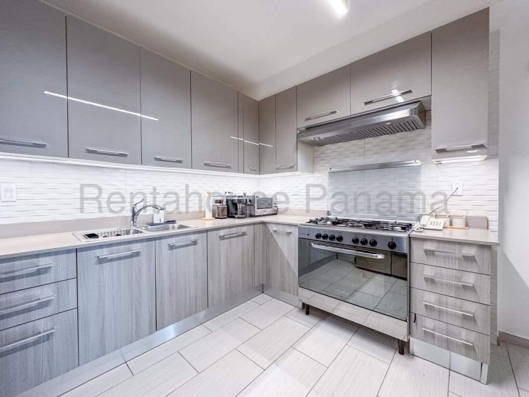 Modern gray kitchen ceramic tile splash stainless appliances PH The Towers San Francisco Panama