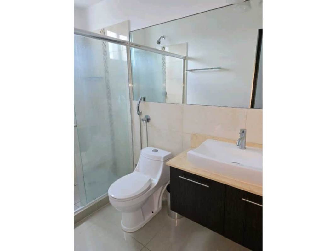 Contemporary bathroom with glass shower vanity modern fixtures PH Diamond San Francisco Panama