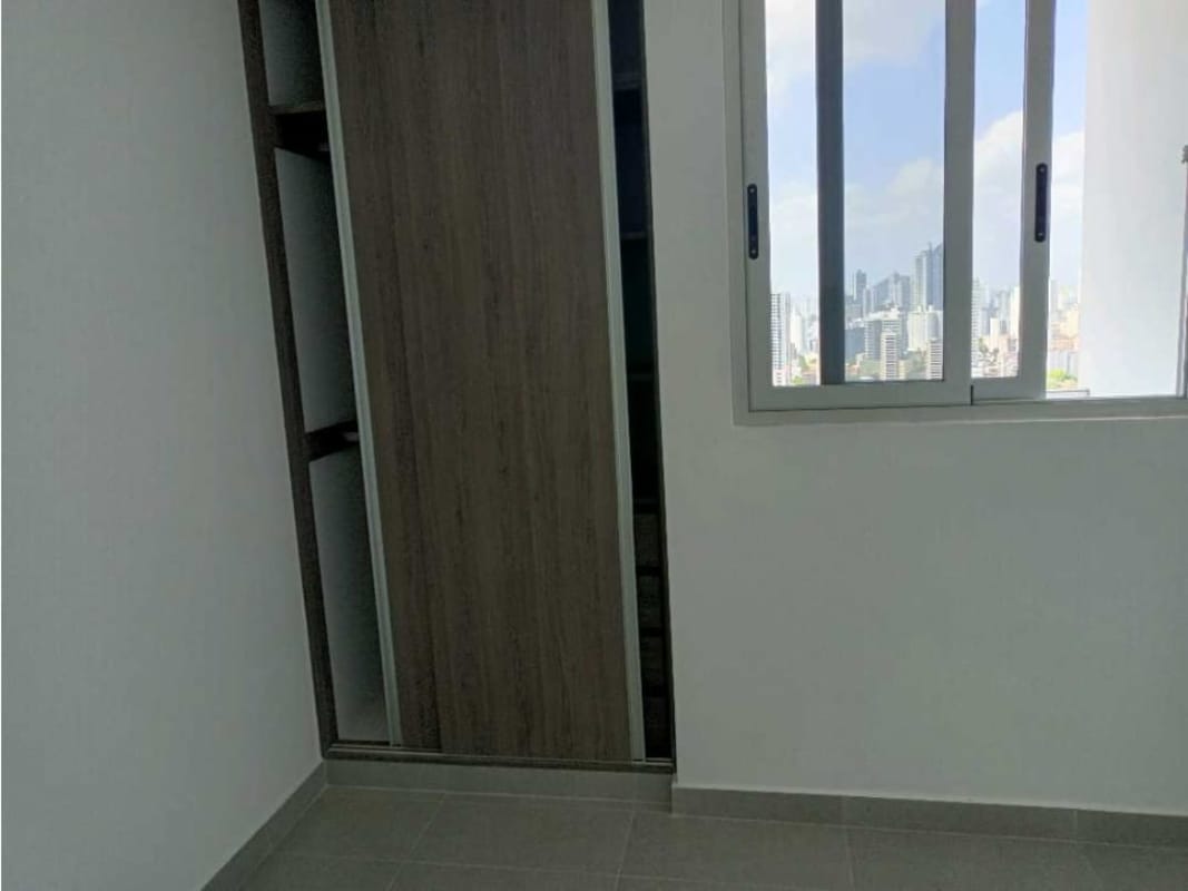 Bedroom view with AC unit and natural light PH Square Park apartment Panama for rent