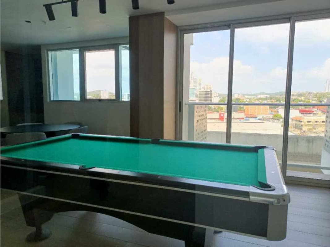 Rooftop multipurpose sports court with skyline views at PH Square Park Vía España Panama