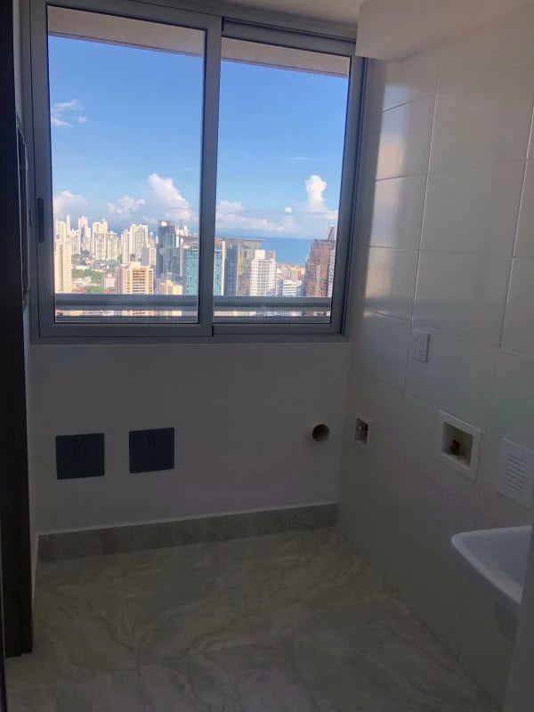 Stylish granite kitchen in PH Luxor 400 apartment for sale in El Cangrejo Panama