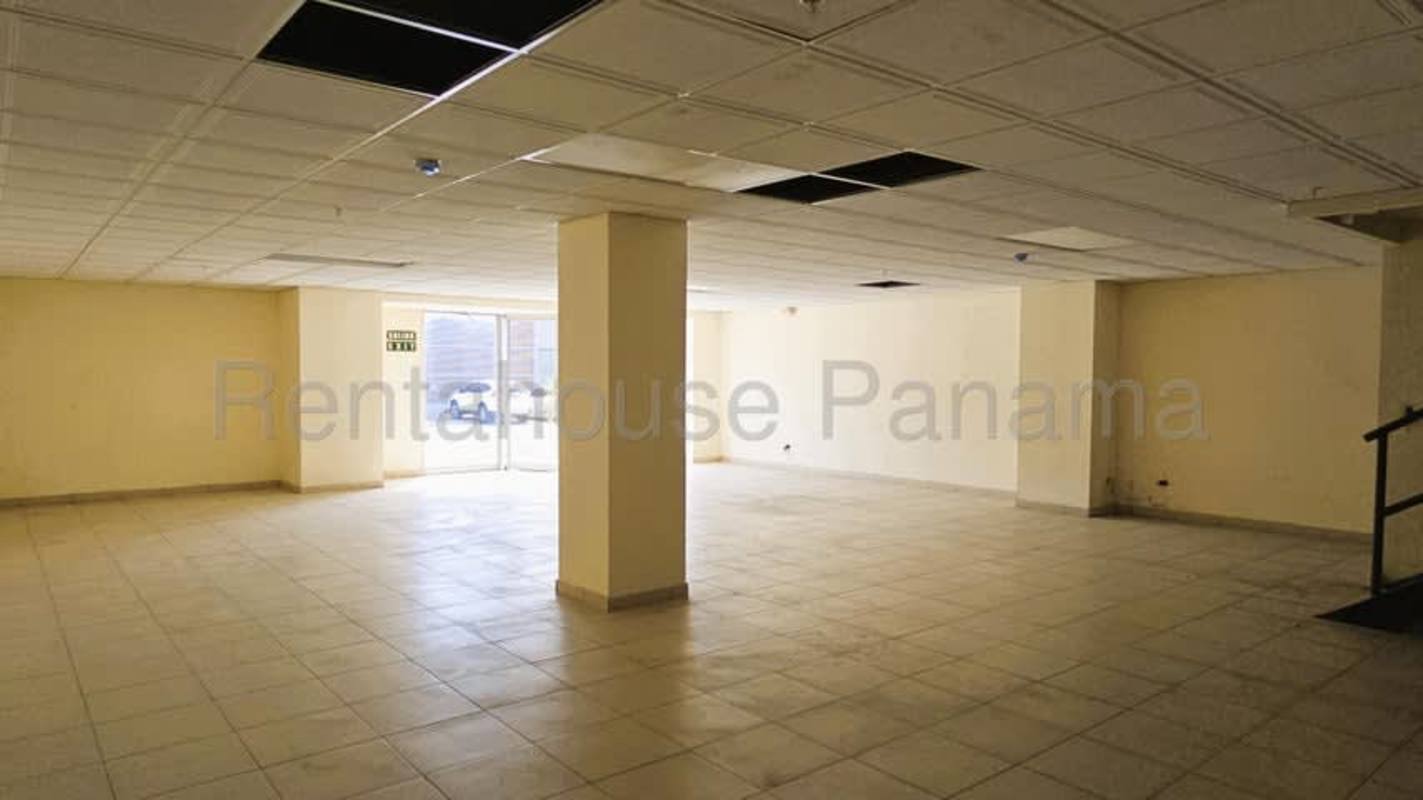 Interior commercial office showroom with columns, tiled floor and neutral décor in Pacora warehouse Panama