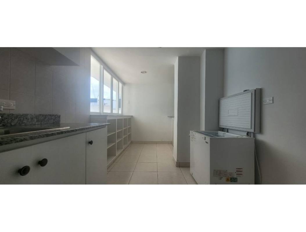 Swimming pool area with city view in PH San Francisco View Tower San Francisco Panama