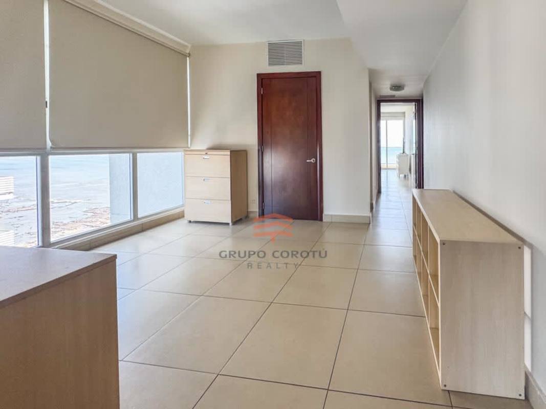 Modern bathroom with double vanity, bathtub, glass shower at PH Dupont Punta Pacifica Panama
