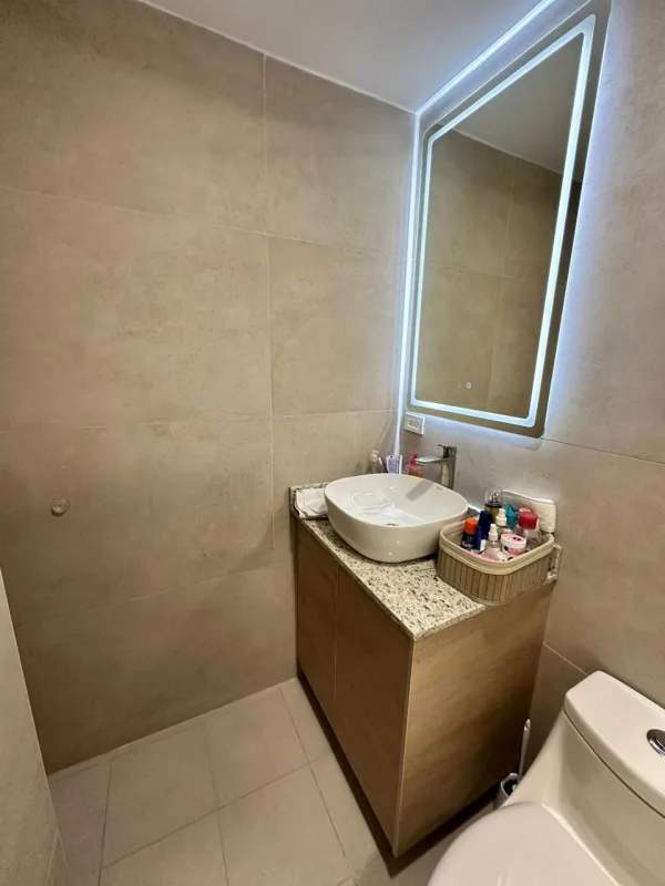 Bedroom with ceramic floors, blackout curtains and AC PH Albrook Park Clayton Panama