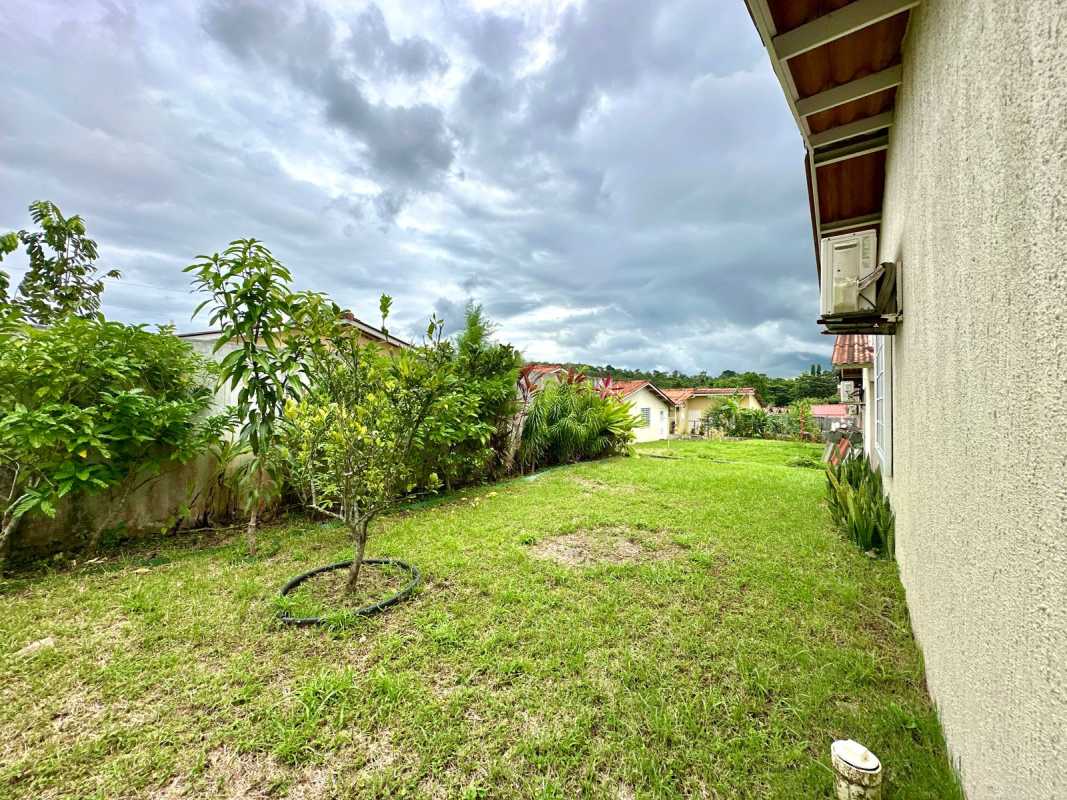 Compact kitchen granite countertops cabinets window Lagos del Norte Las Cumbres