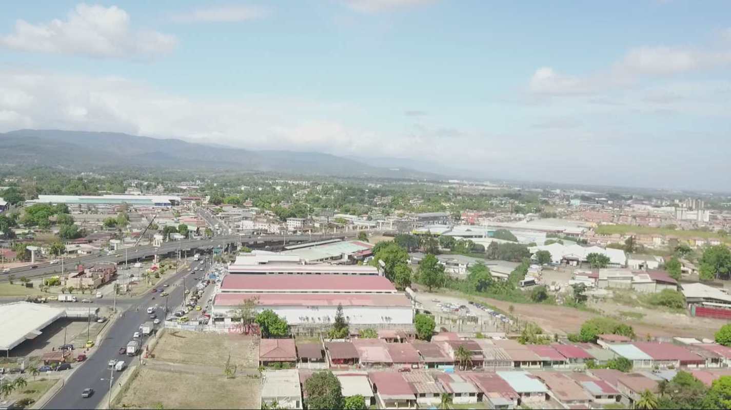 Vacant land for sale on Avenida José Domingo Díaz close to Tocumen and Metro with flat topography