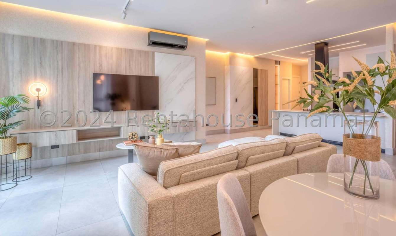 Sleek modern kitchen quartz countertops PH Ocean Vista Panama City