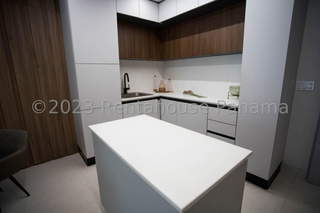 Apartment for Sale in San Francisco - 2 bedrooms