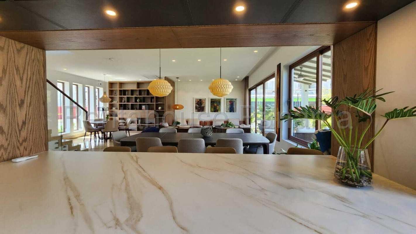 Modern 2BR Apartment with Balcony in Coco del Mar Panama Viejo