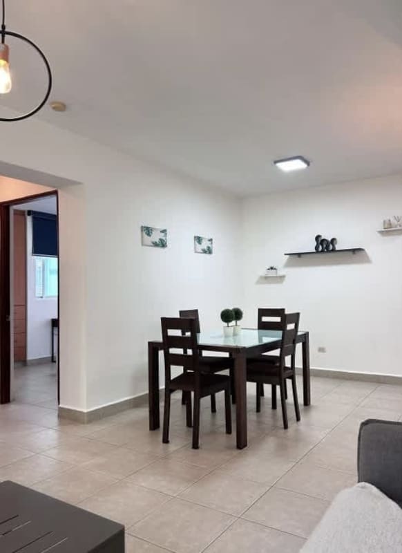 Simple bedroom with built-in closet desk and AC PH Green Bay Costa del Este furnished apartment Panama