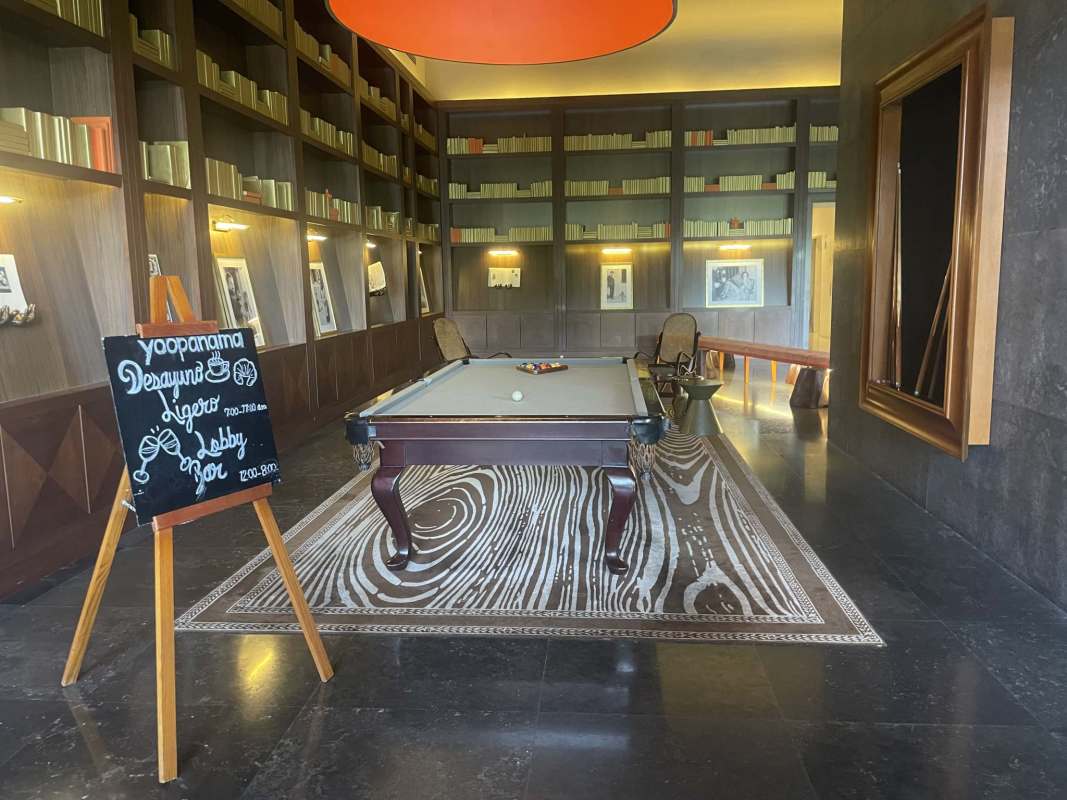 Luxury 2BR Apartment in Yoo Panama Avenida Balboa with Ocean Views