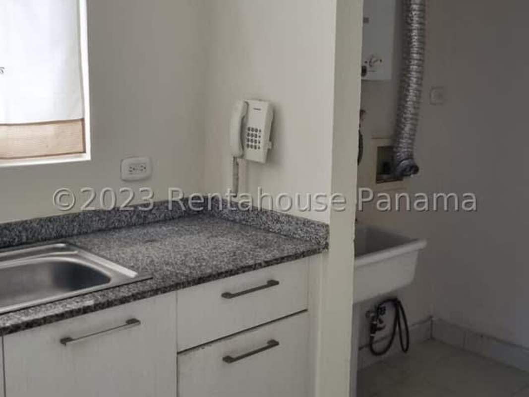 Balcony with urban views in apartment PH Cantabria Residences located in Brisas del Golf Panama City