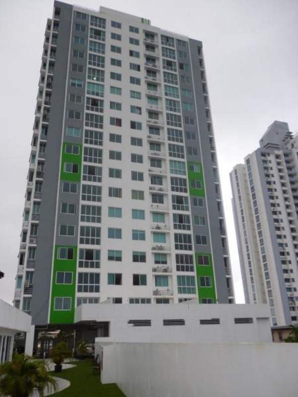 Modern tower facade of PH Green Point in Carrasquilla with balconies and contemporary design in Panama City for rent