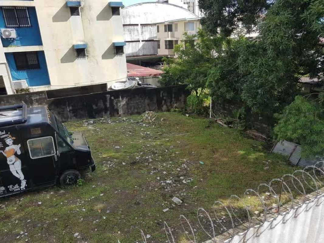 City lot for investment projects fenced with barbed wire in San Francisco Panama City