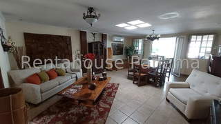 House for Sale in Parque Lefevre - 4 bedrooms