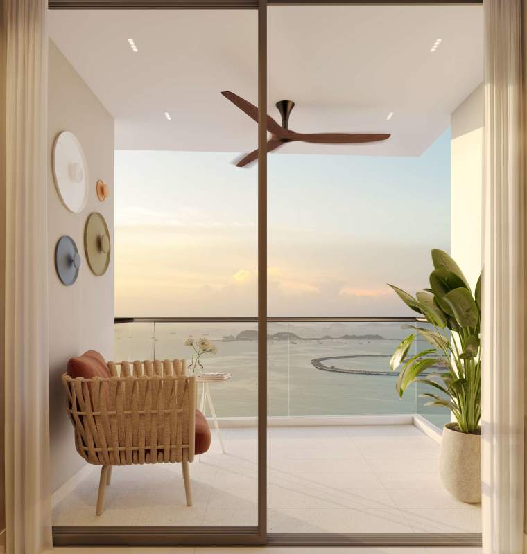 Light-filled yoga studio with panoramic city view in Skyline Tower Panama