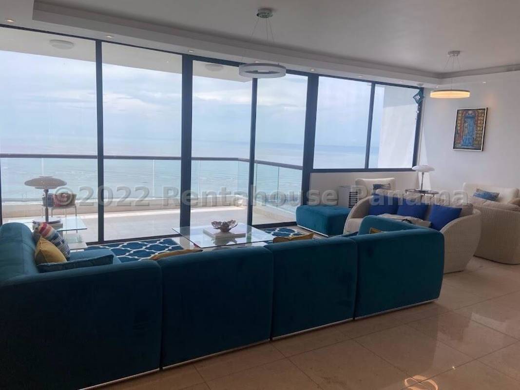 Modern remodeled kitchen with granite countertops stainless appliances at PH Dal Mare Panama