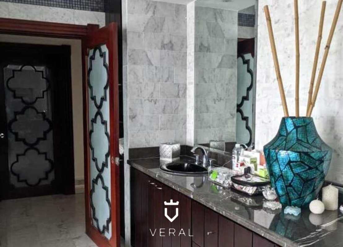 Spacious 4BR Apartment with Ocean View Punta Paitilla