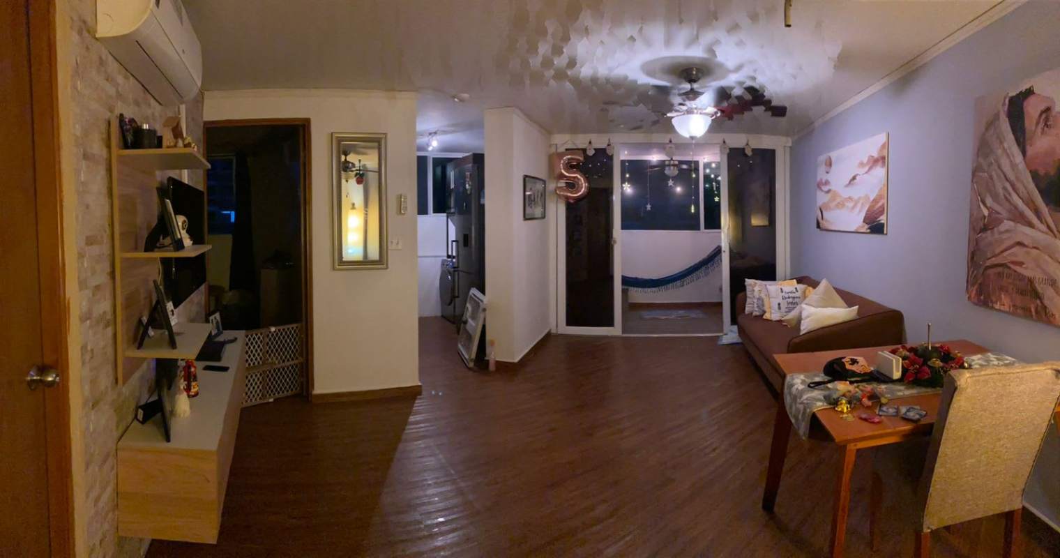 Children's playroom with pink accent wall and toys in PH Llano Bonito Panama