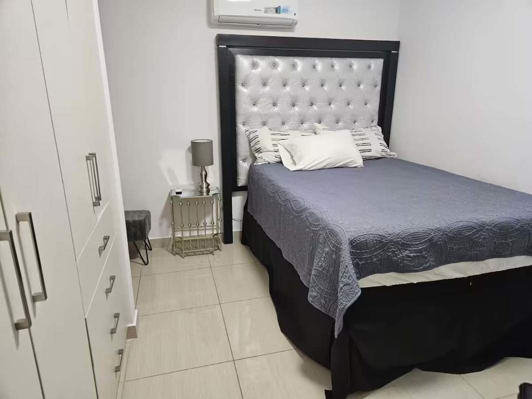 Olympic-size rooftop swimming pool overlooking Panama skyline at PH 43 GV Bella Vista City Center