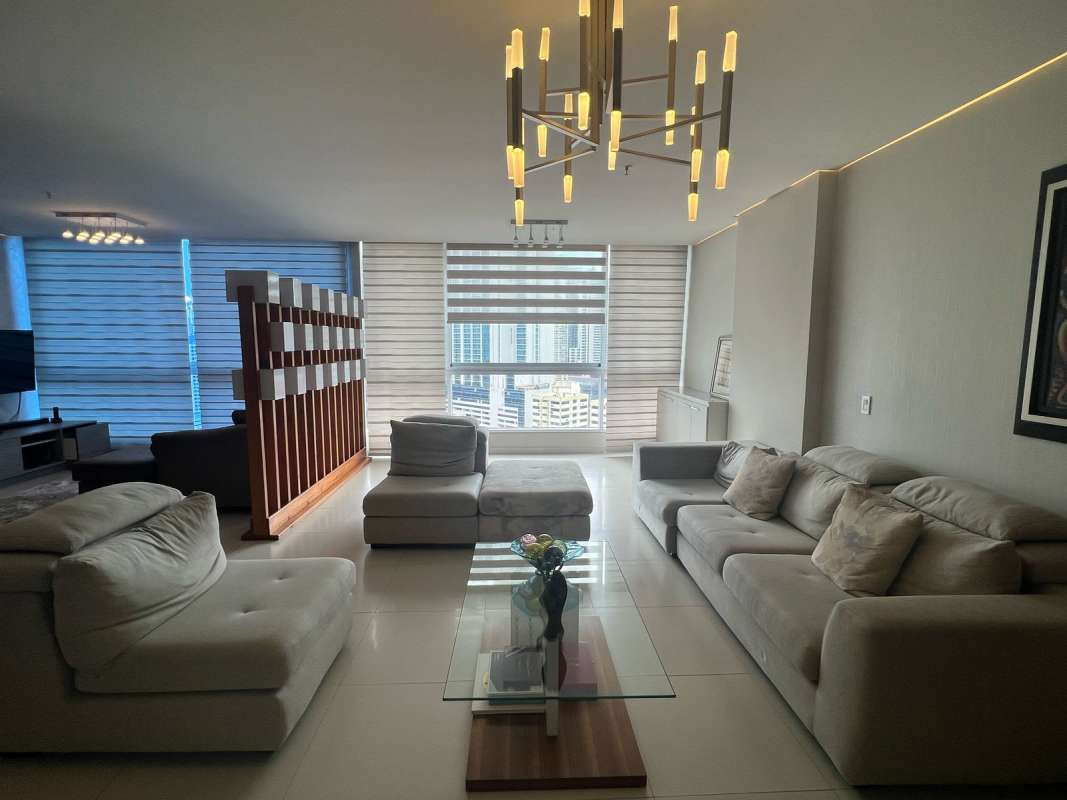 Kitchen with island granite countertops modern appliances Marbella 47 Panama