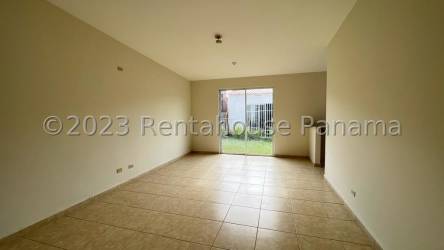 Kitchen with granite countertops and double sink in Residencial Arboledas home Panama