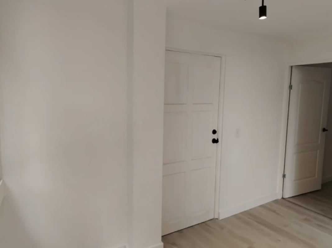 Bright living space with large corner windows in PH Aurora Via Argentina Panama