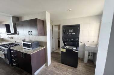 Corner window bedroom with ceiling fan, ocean view in PH Malibu Tower Gorgona Panama