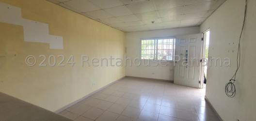 Bright living dining area tile floor single story home Praderas del Campo La Chorrera