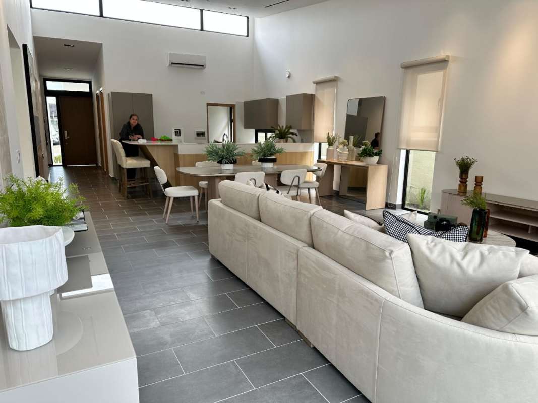 Spacious bedroom en-suite bath walk-in closet PH Barrio Alto Condado del Rey