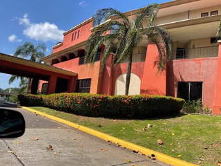 Apartment for Sale in Clayton - 4 bedrooms