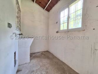 Bedroom with closet spaces and window tile floor La Chorrera house Panama
