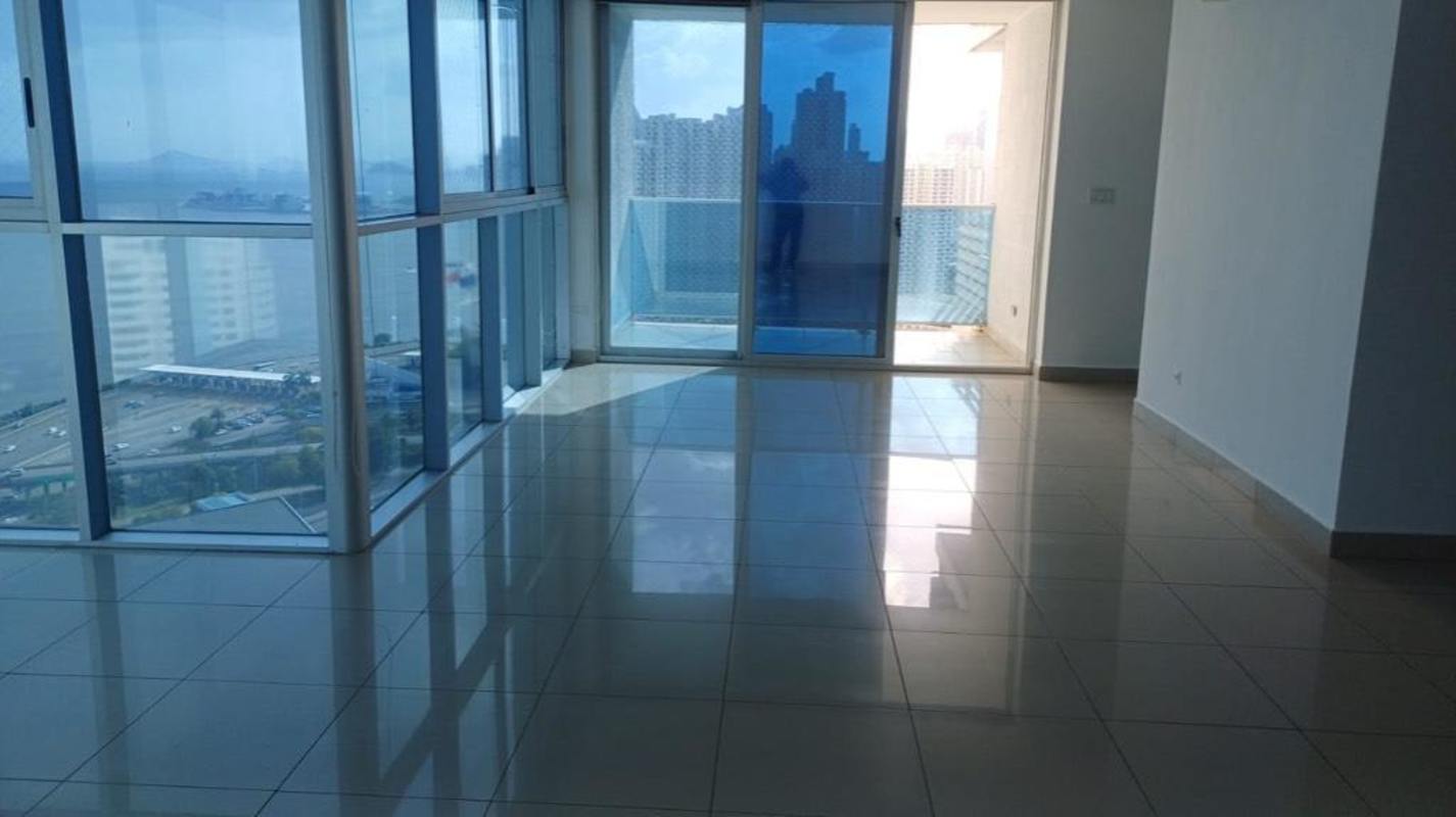 Spacious master bedroom with ocean views, built-in closet PH Waterfalls Panama