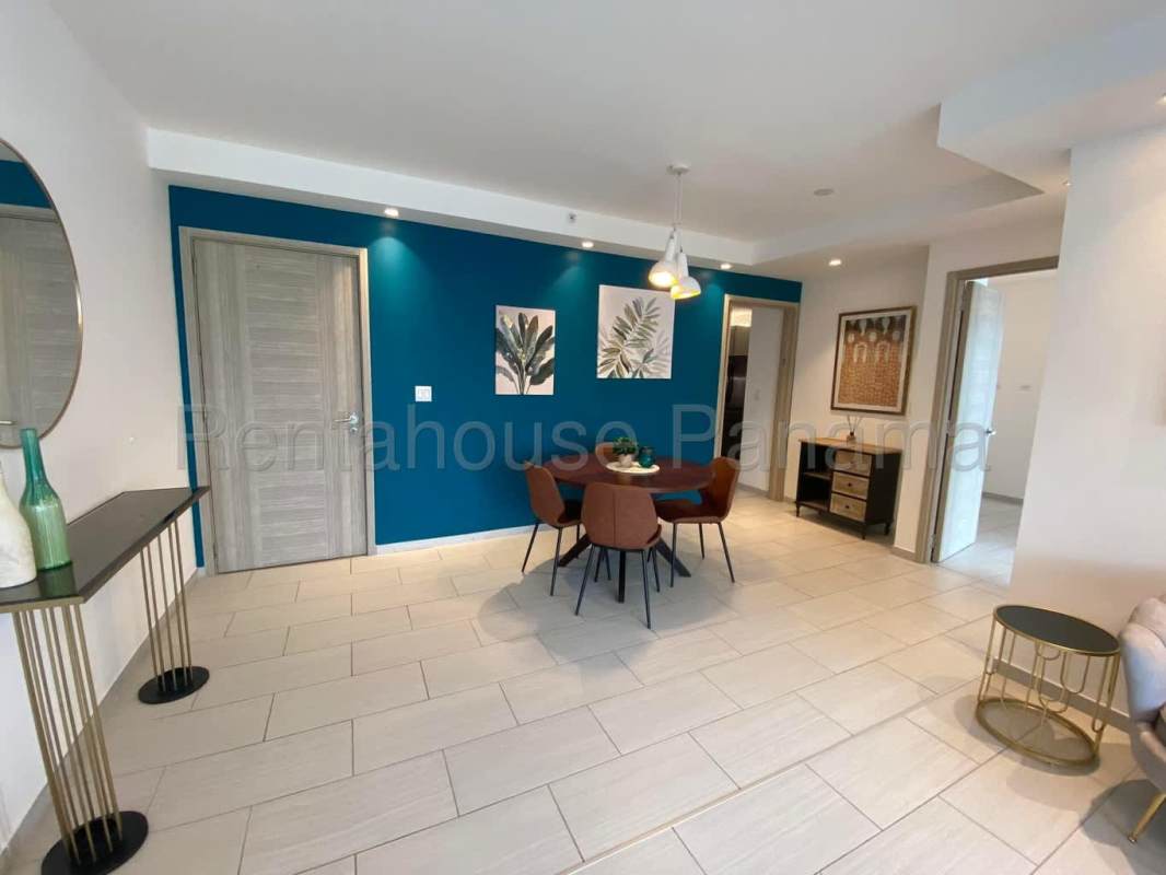 Contemporary dining area with pendant lights in PH The Towers at 50th San Francisco Panama