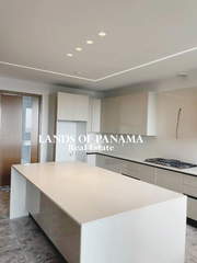 Apartment for Rent in Santa Maria - 3 bedrooms