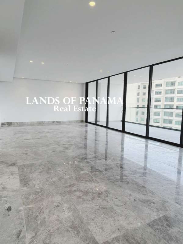 Luxury master bedroom with marble floors, floor to ceiling windows and panoramic views in PH Empire Residences Santa Maria Panama