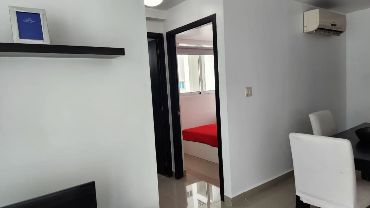 Master bedroom with AC built-in closet in PH Belle View Bella Vista Panama