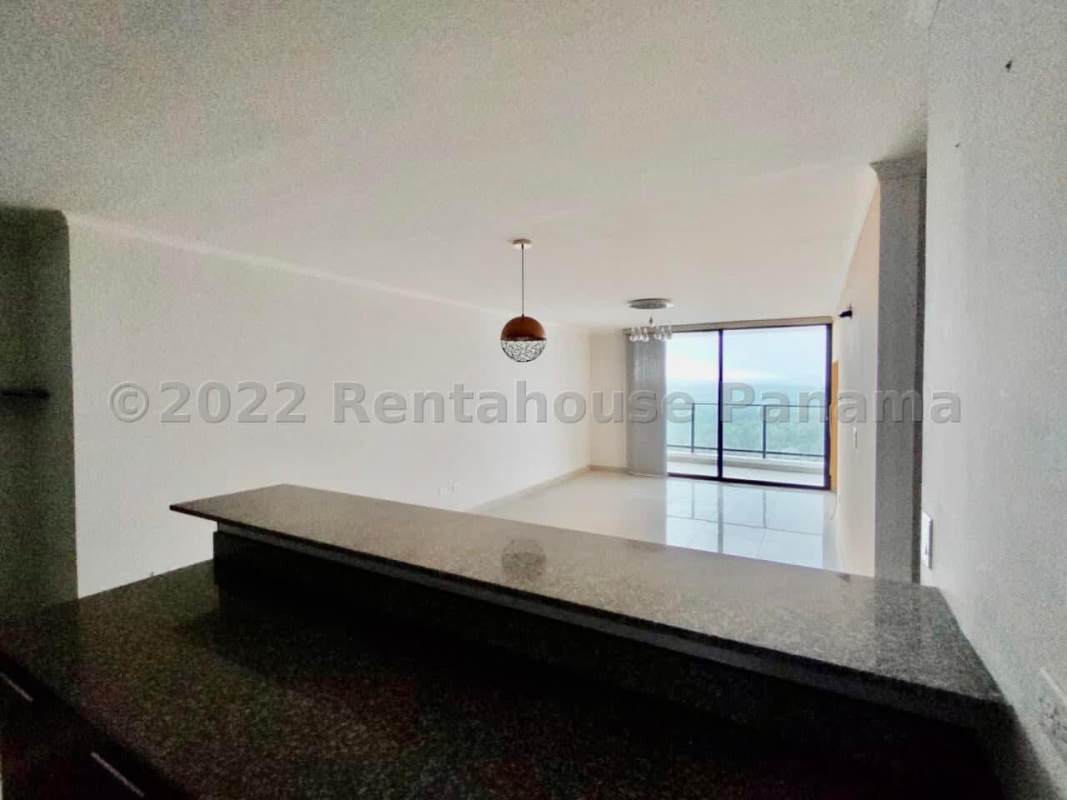 Panoramic balcony terrace with skyline and mountain view in Betania Panama